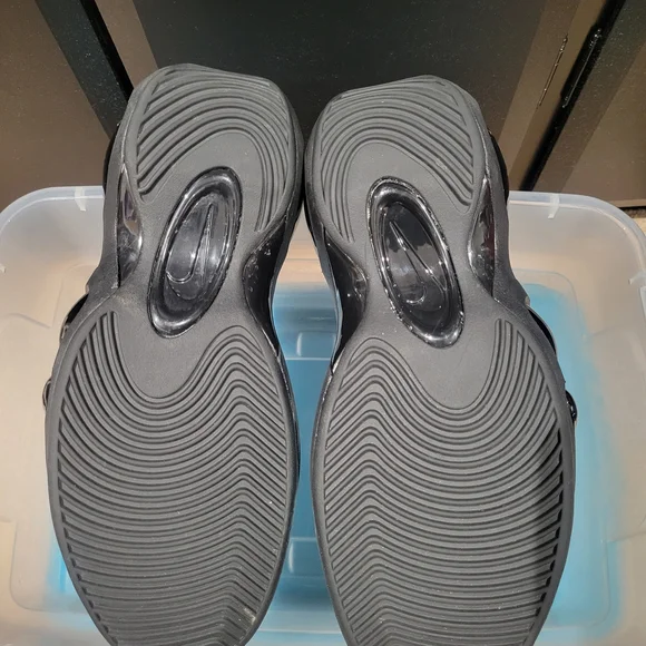 Nike Flight Bonafide Triple Black Knit Sock - Picture 8 of 9